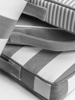 Narrow Stripe Bootskissen 40x45 Cm, Grau -Brafab Verkaufs-Shop diyti narrow stripe boat cushion 40x45 cm 6