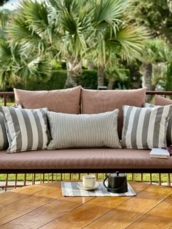 Narrow Stripe Kissen 40x65 Cm, Grau -Brafab Verkaufs-Shop diyti narrow stripe cushion 40x65 cm 1 scaled