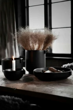 Ernst Blumentopf Mit Ohren H18 Cm, Schwarz -Brafab Verkaufs-Shop ernst blumentopf mit ohren schwarz 2 2 scaled