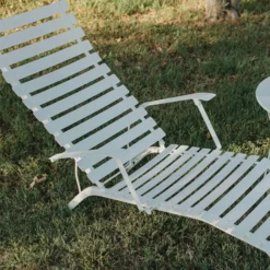 Bistro Chaise Longue, Honey 8 Bistro Chaise Longue, Honey -Brafab Verkaufs-Shop fermob bistro chaise longue honey 2