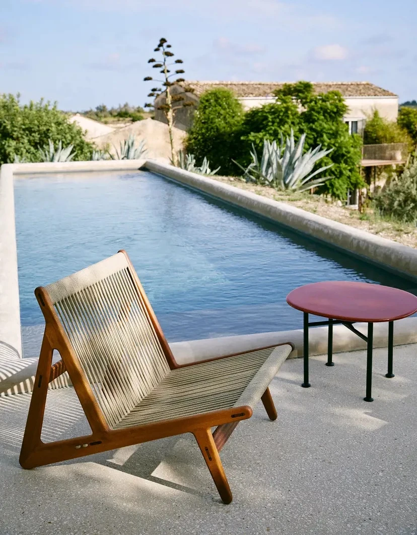 Gubi Carmel Kaffeetisch 60x60 Cm, Rock Red 4 Gubi Carmel Kaffeetisch 60x60 Cm, Rock Red – Bild 4