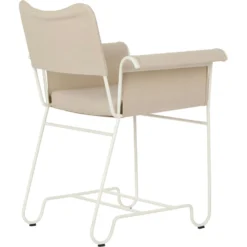 Gubi Tropique Esszimmerstuhl, Classic White Semi Matt / Udine 12 -Brafab Verkaufs-Shop gubi tropique dining chair black limonta udine 06 9