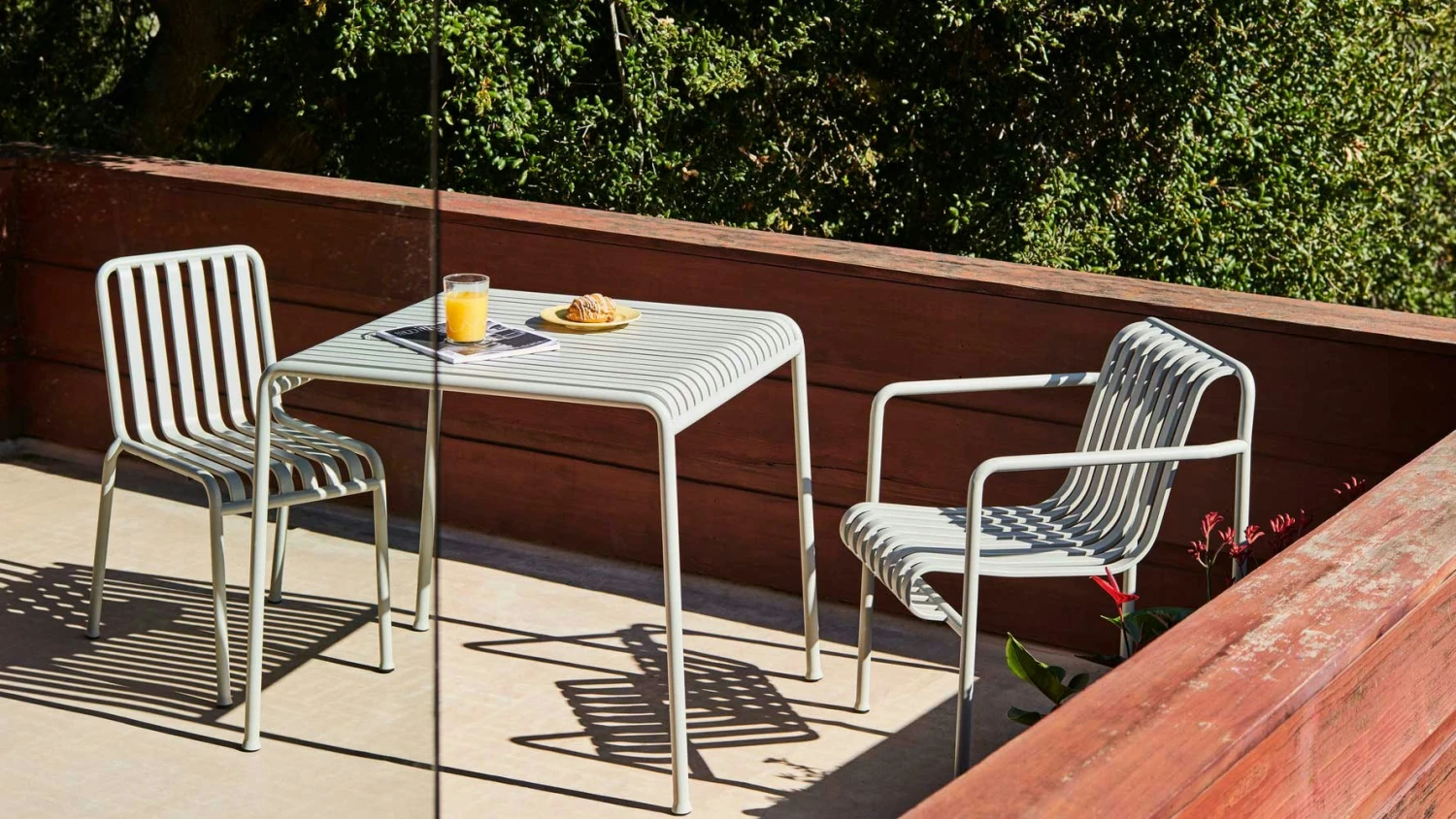 Hay Palissade Loungesessel Kurz, Sky Grey 2 Hay Palissade Loungesessel Kurz, Sky Grey – Bild 2