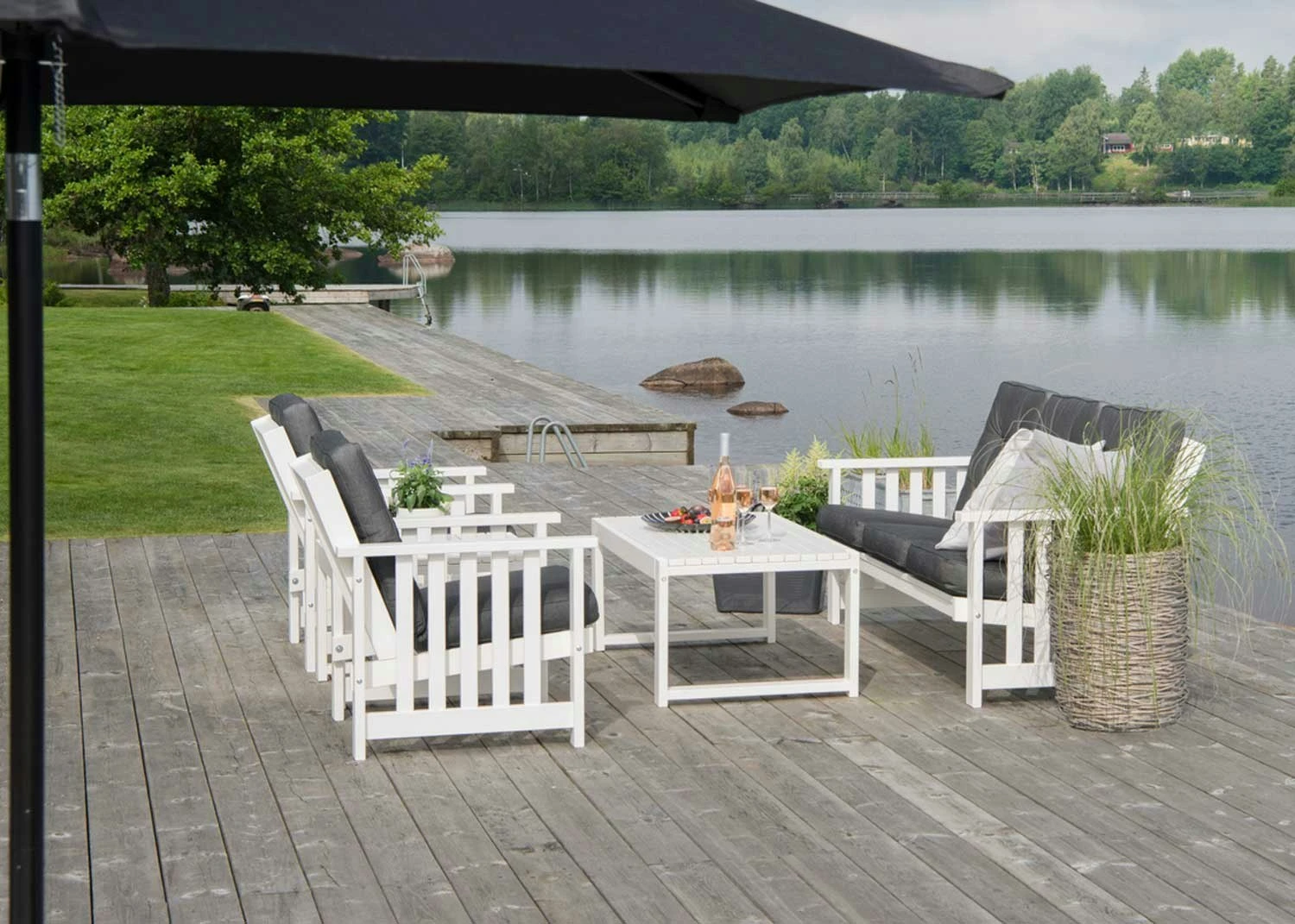 Gotland Sitzgruppe 5 Sitzplätze, Weiß 4 Gotland Sitzgruppe 5 Sitzplätze, Weiß – Bild 4