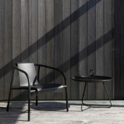 NAMI Lounge Stuhl, Schwarz -Brafab Verkaufs-Shop houe nami lounge chair monocolor olive green 5