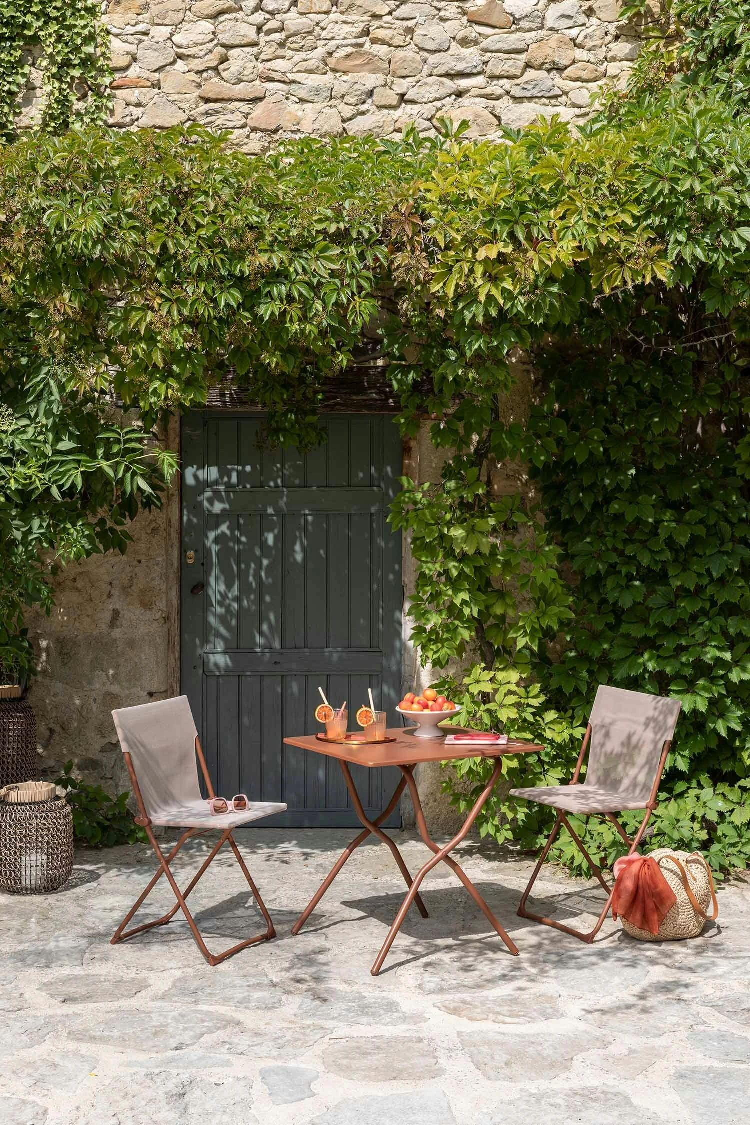 Lafuma Balcony II Colorblock Tisch 64x70 Cm, Canyon 5 Lafuma Balcony II Colorblock Tisch 64x70 Cm, Canyon – Bild 5