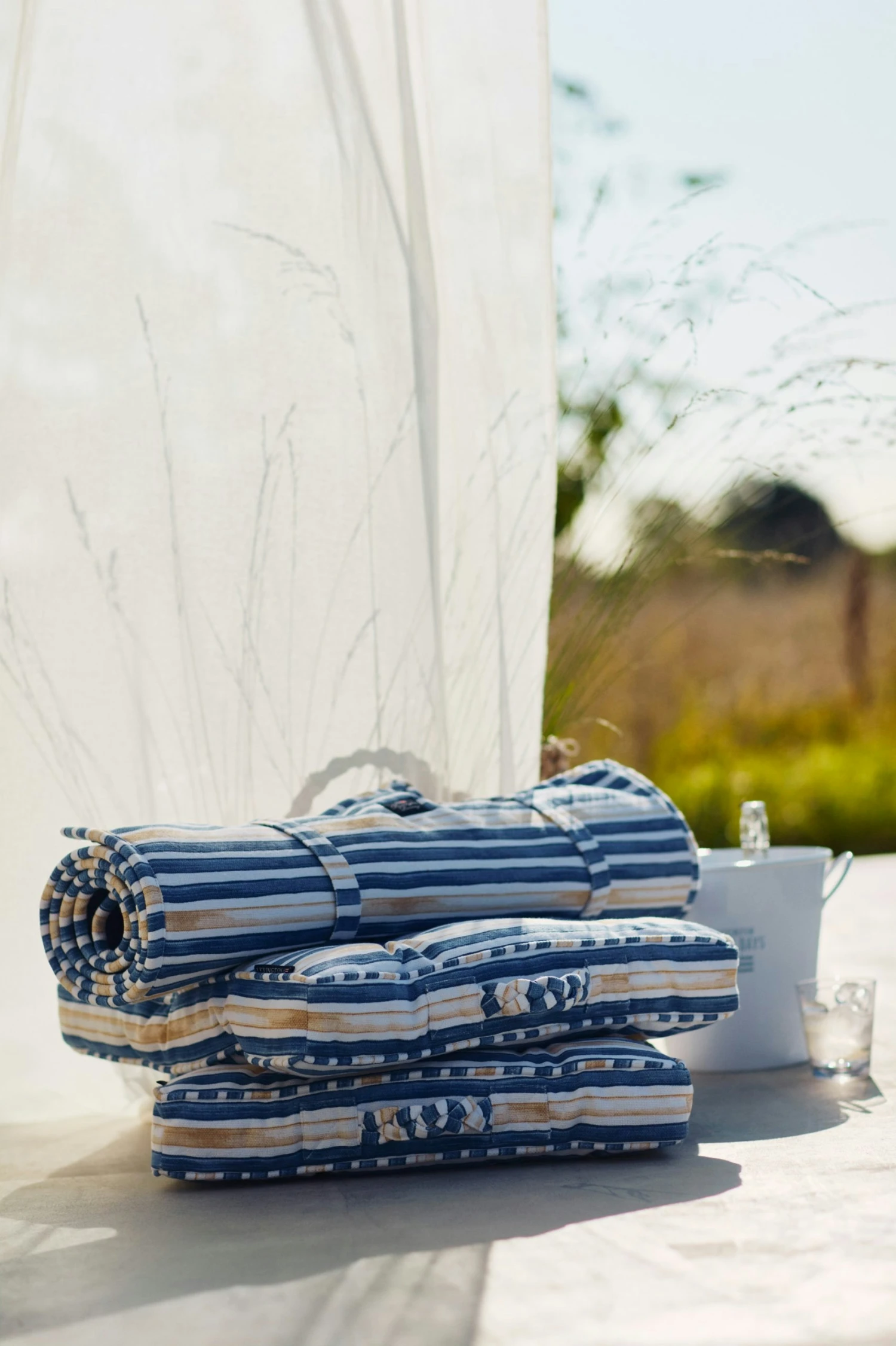 Lexington Striped Cotton Kissen 45x45 Cm, Blau / Oat 2 Lexington Striped Cotton Kissen 45x45 Cm, Blau / Oat – Bild 2