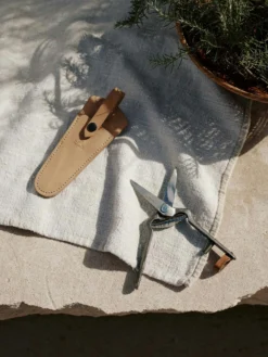 Pallares X Menu Gartenschere -Brafab Verkaufs-Shop menu pallares x menu plant tools set of 3 10