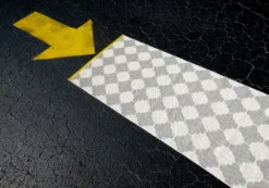 Marre Matte 70x300 Cm, Warm Grey/Vanilla/Mustard -Brafab Verkaufs-Shop pappelina marre matte 70x150 cm warm grey vanilla mustard 3